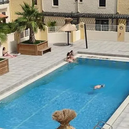 Duplex T4 Confort 6 Pers., Piscine, Parking, Centre Port à - Fr-1-796-74 Gruissan
